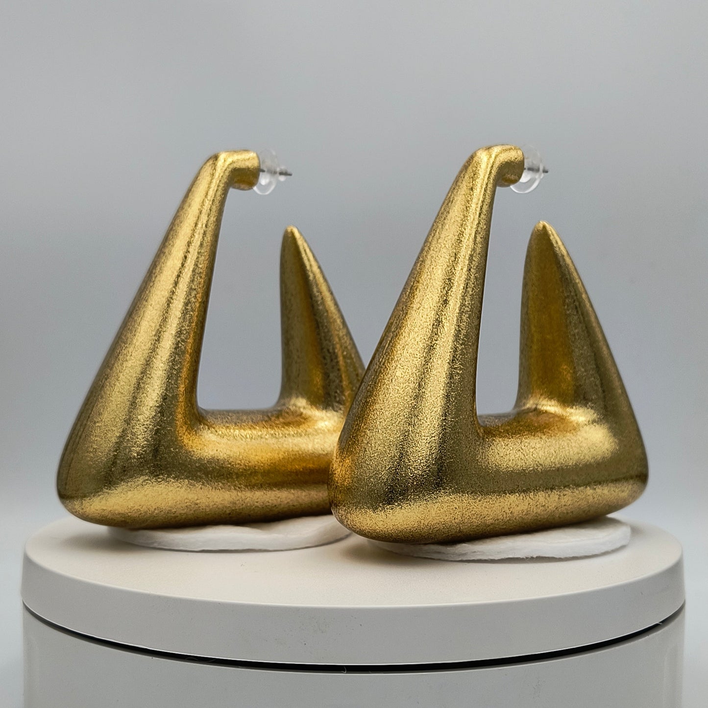 Pyramid Hoops / Gold