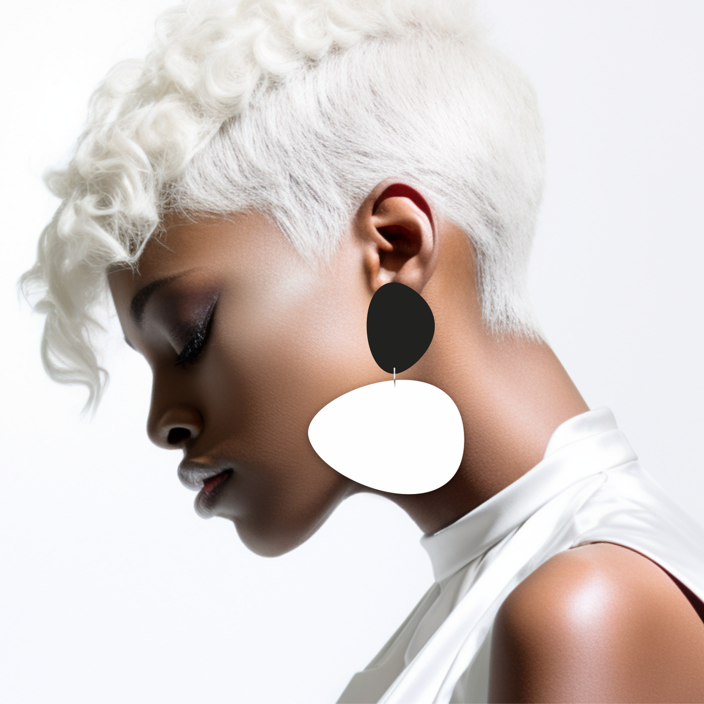 Pebbles Earrings/ Black+White