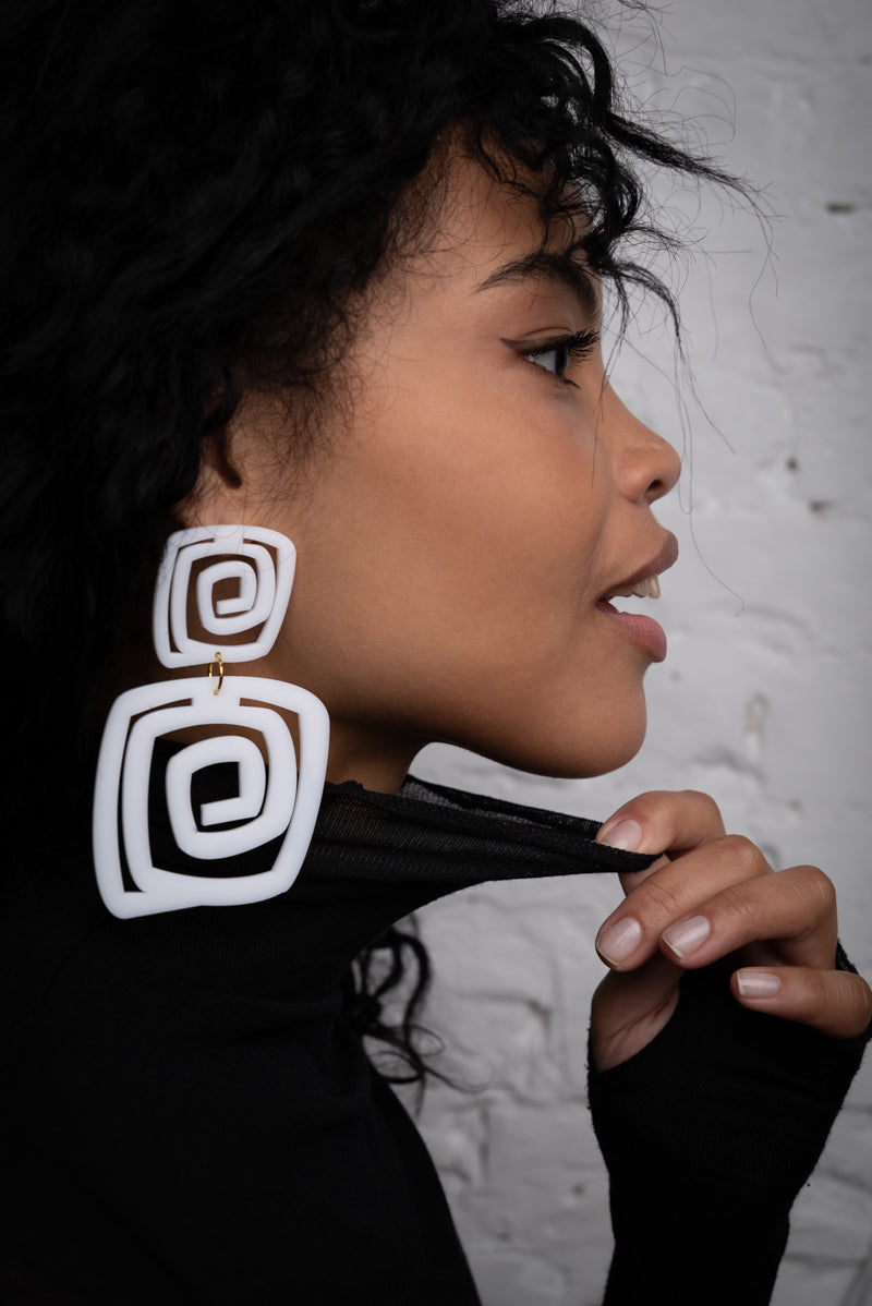 PlexiGlass Mirror-White Spiral Double Square Earrings / White