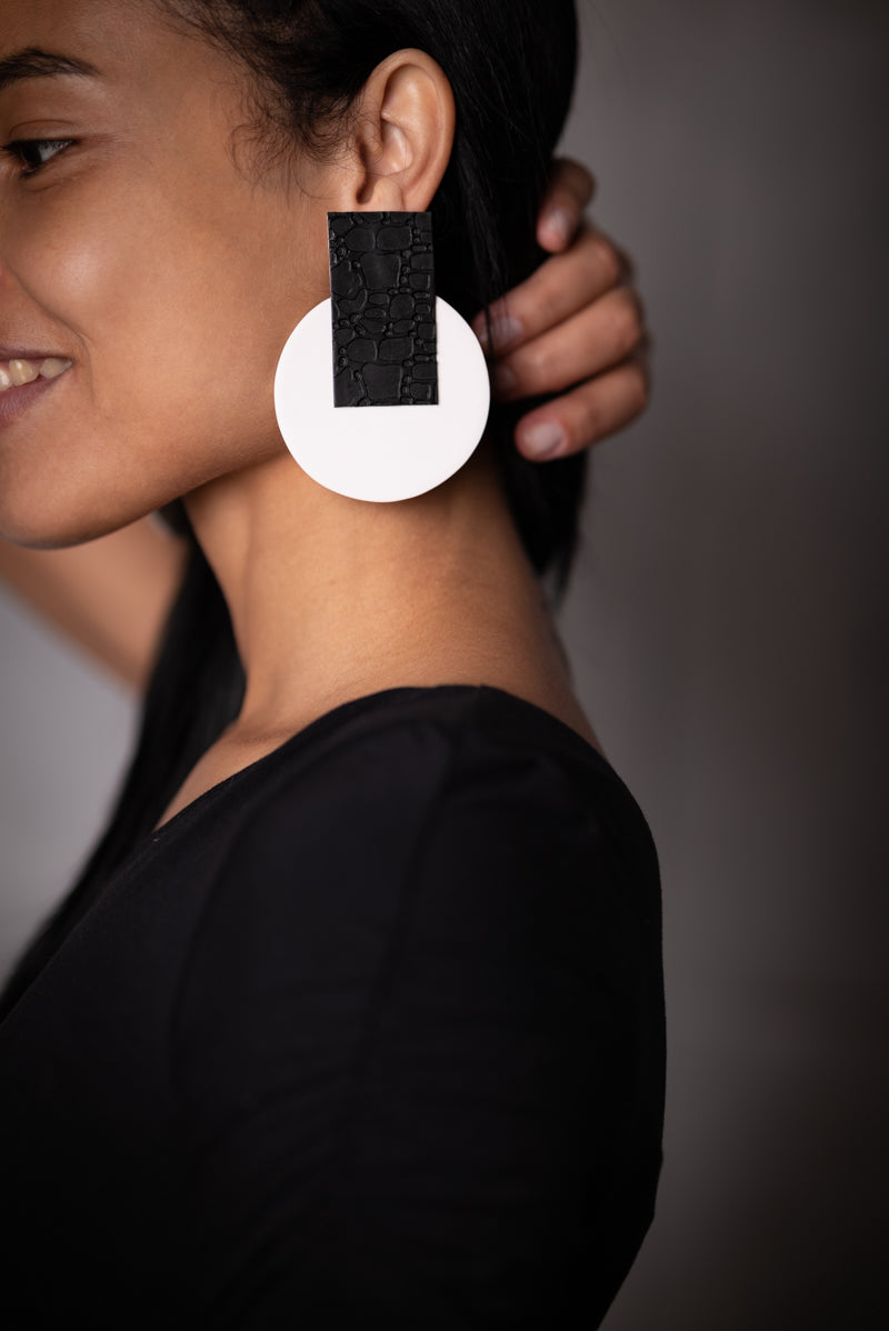 Egypt Earrings/ Black & White