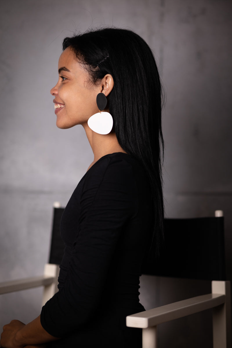 Pebbles Earrings/ Black+White