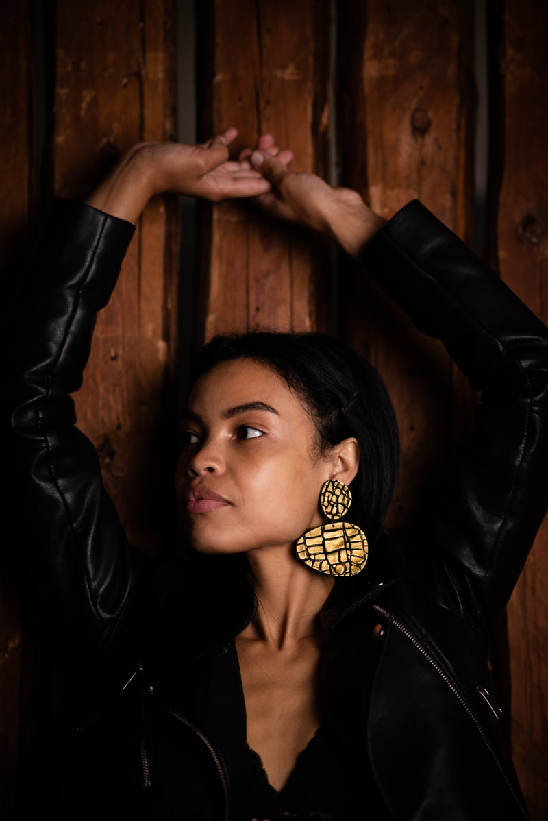 Snake Pebbles Earrings/ Gold