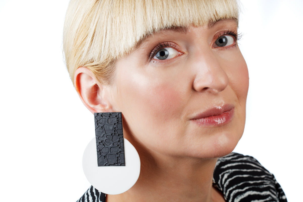 Egypt Earrings/ Black & White