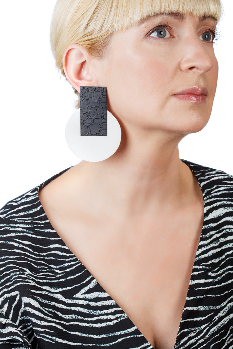 Egypt Earrings/ Black & White
