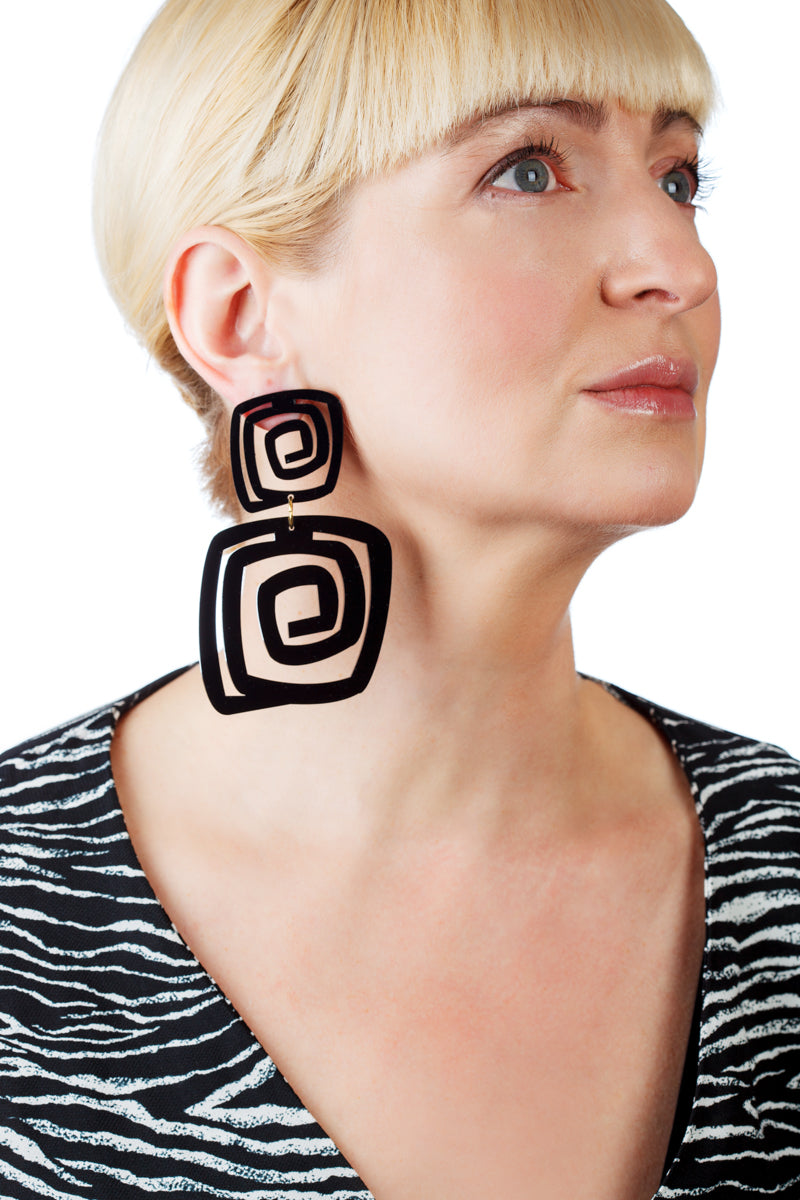 PlexiGlass Black Spiral Double Square Earrings / Black