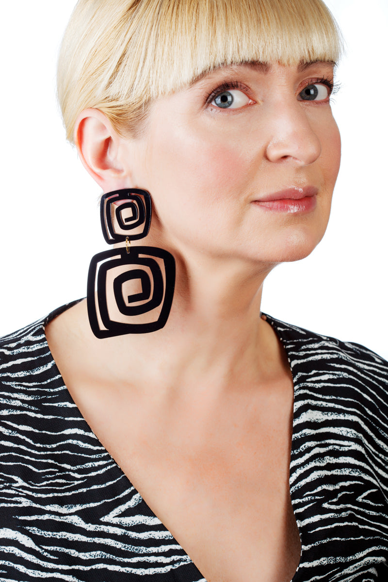 PlexiGlass Black Spiral Double Square Earrings / Black