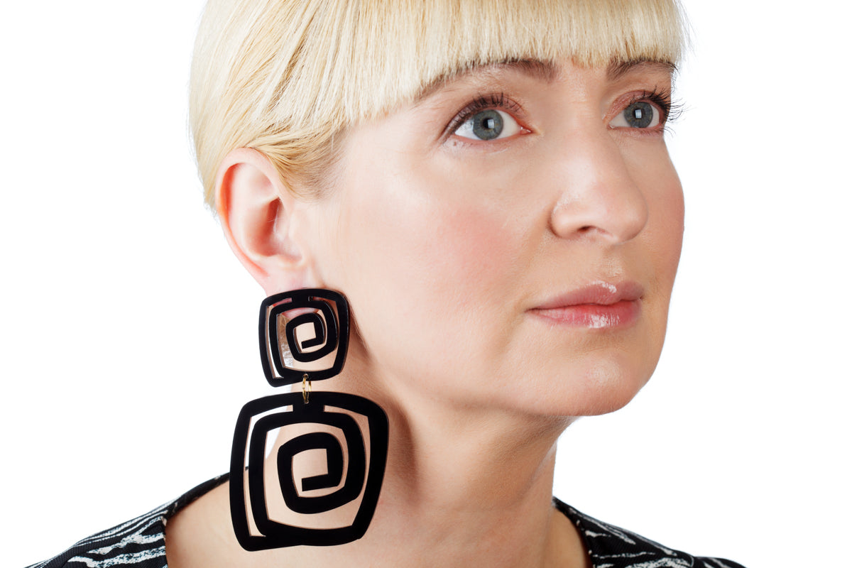 PlexiGlass Black Spiral Double Square Earrings / Black
