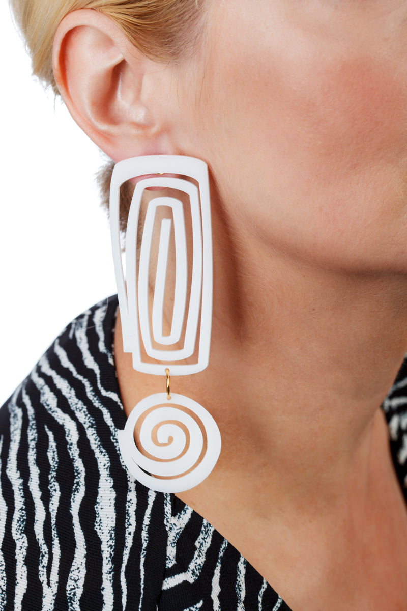 PlexiGlass Mirror-White Square Spiral Earrings / White
