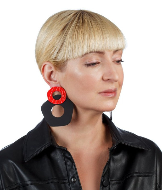 Five-Finger Hoop Earrings/ Red+Black
