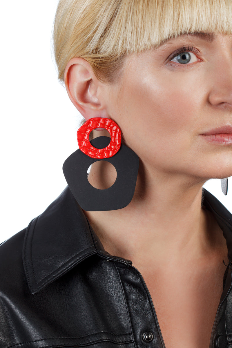 Five-Finger Hoop Earrings/ Red+Black