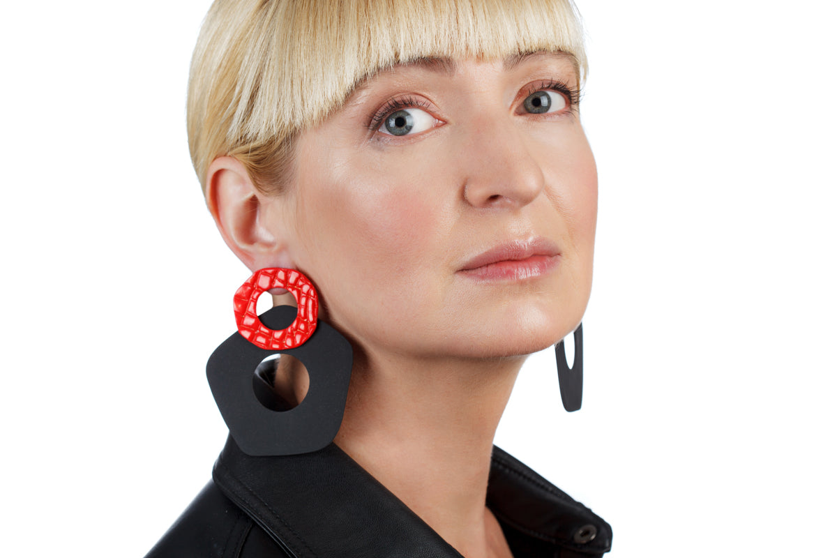 Five-Finger Hoop Earrings/ Red+Black