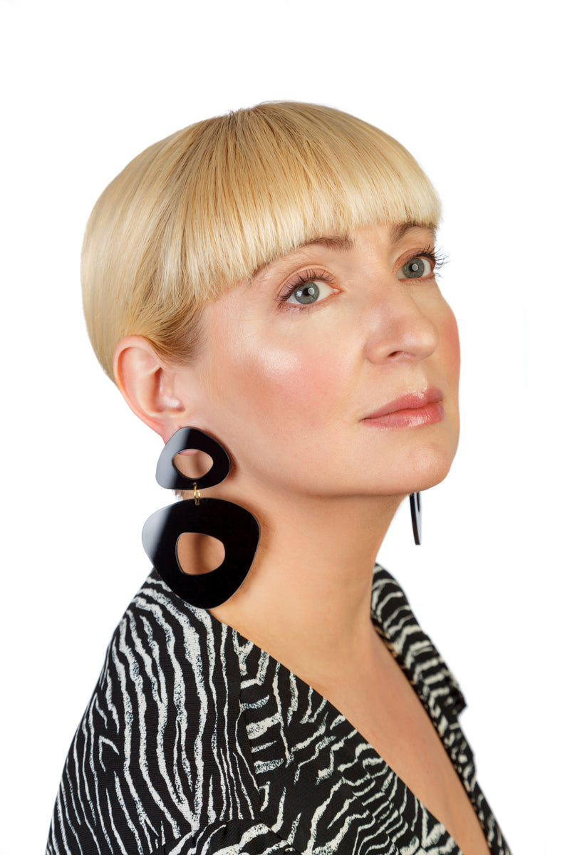 PlexiGlass Mirror-Black Double Triangle Chunky Hoop Earrings / Black