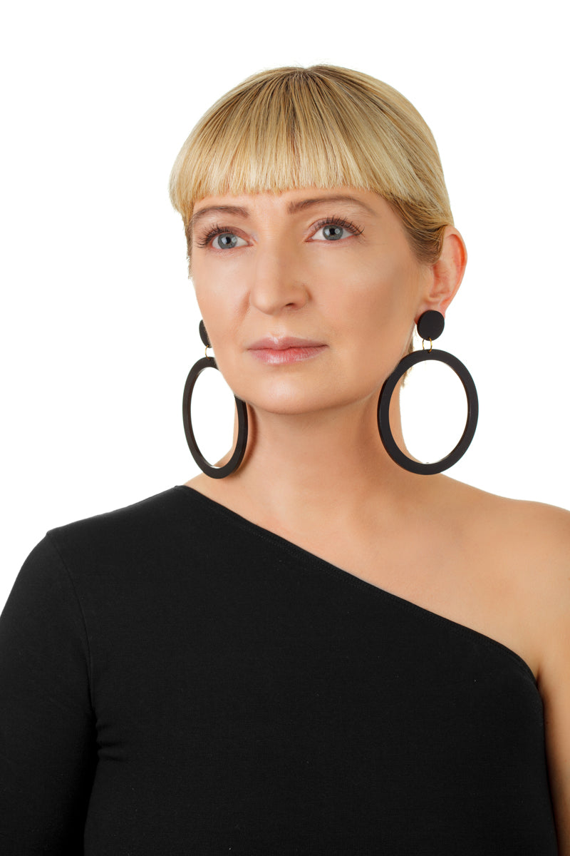 PlexiGlass Mirror-Black Hoop Earrings / Black