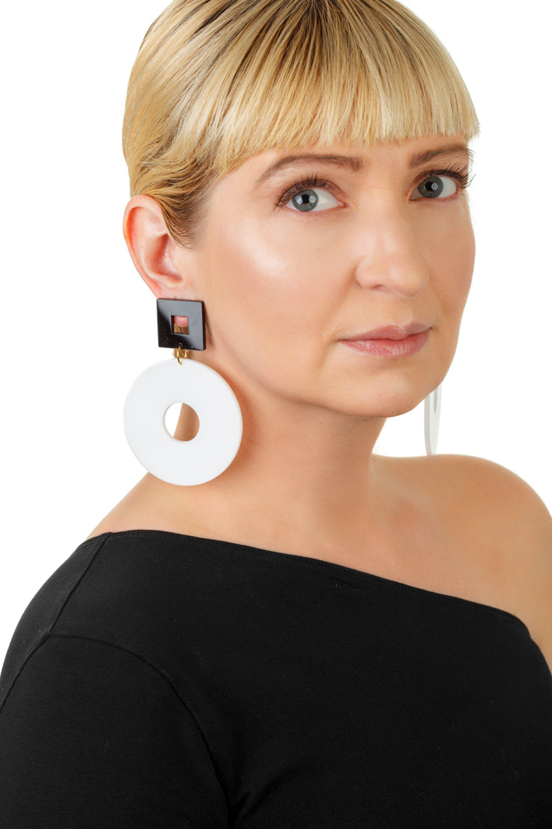 PlexiGlass Mirror-Black & White Chunky Hoop Earrings / Black & White