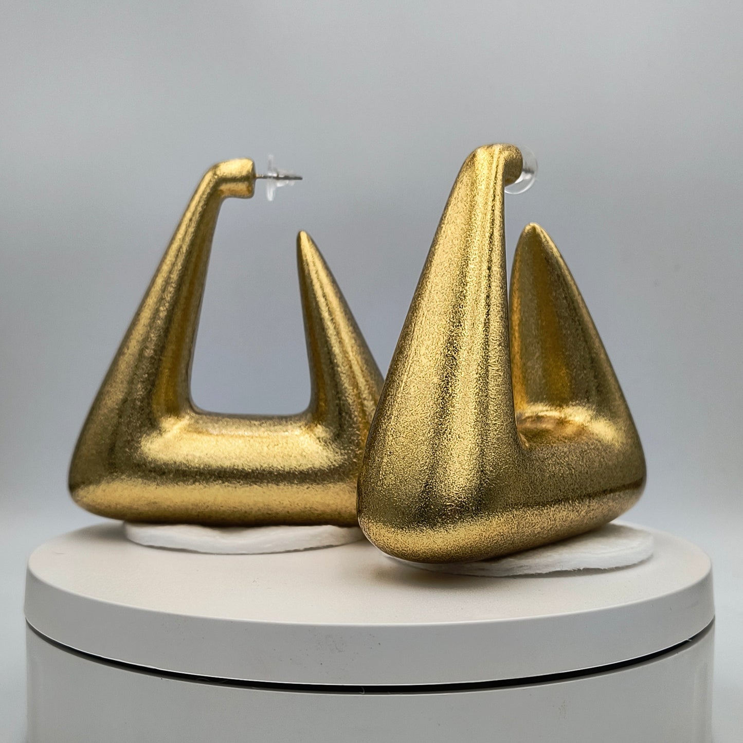 Pyramid Hoops / Gold