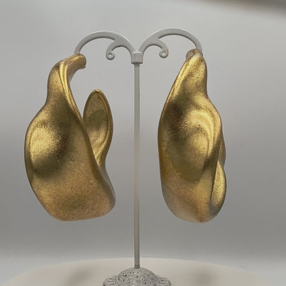Leaf Hoops / Gold