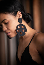 Load image into Gallery viewer, Black Cheese Earrings/ Black
