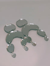 Load image into Gallery viewer, Plexiglass Silver-Mirror Pebbles Mobile Earrings/ Silver
