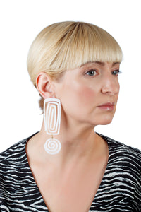 PlexiGlass Mirror-White Square Spiral Earrings / White