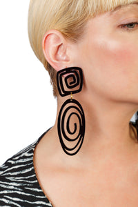 PlexiGlass Mirror-Black Oval Spiral Earrings / Black
