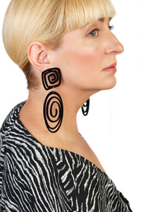 PlexiGlass Mirror-Black Oval Spiral Earrings / Black