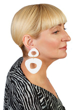 Load image into Gallery viewer, PlexiGlass Mirror White Triangle Chunky Hoop Earrings / White
