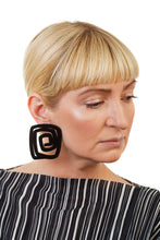 Load image into Gallery viewer, PlexiGlass Mirror-Black Spiral Square Earrings / Black
