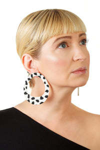 Hoop Earrings/ White+Black