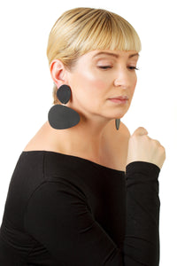Pebbles Earrings/ Black