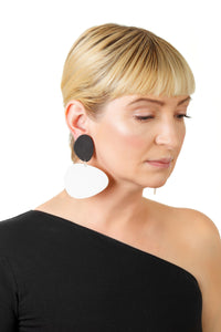 Pebbles Earrings/ Black+White