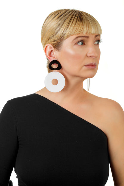 PlexiGlass Mirror-Black & White Triangle Chunky Hoop Earrings / Black & White