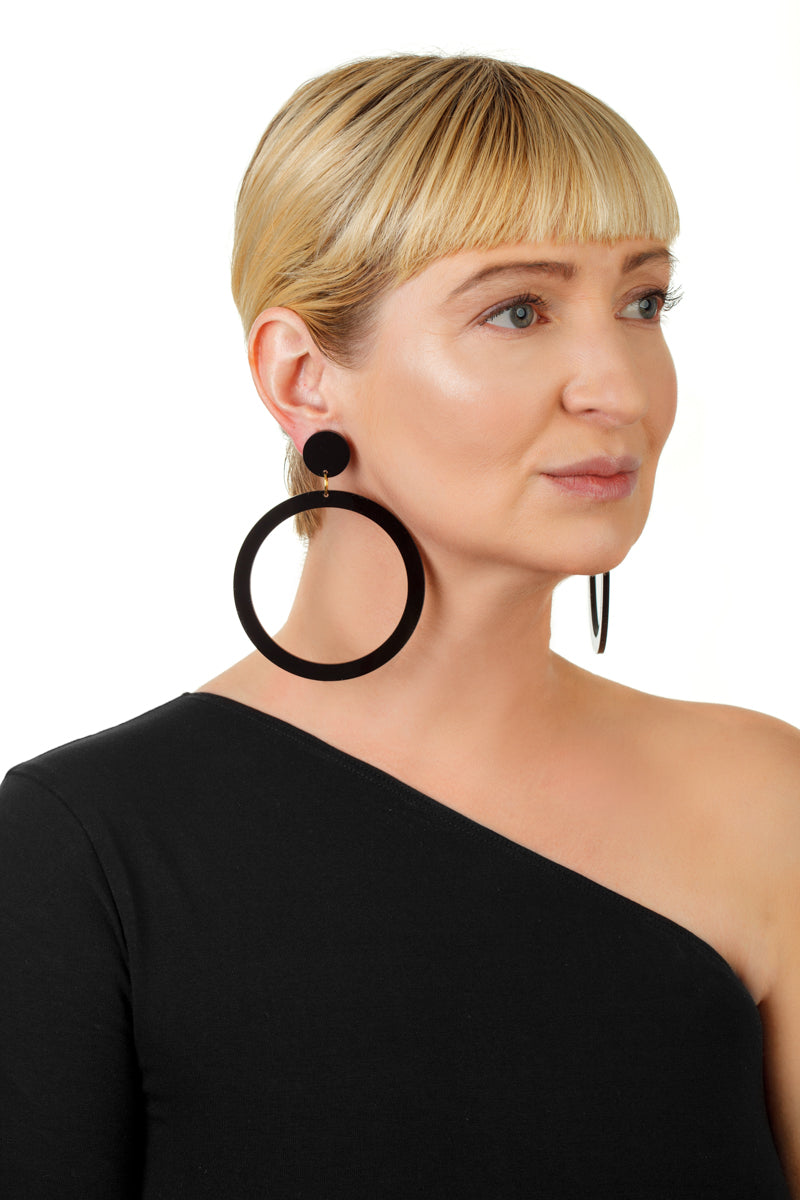 PlexiGlass Mirror-Black Hoop Earrings / Black