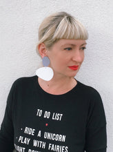Load image into Gallery viewer, Pebbles Earrings/ Gray+White
