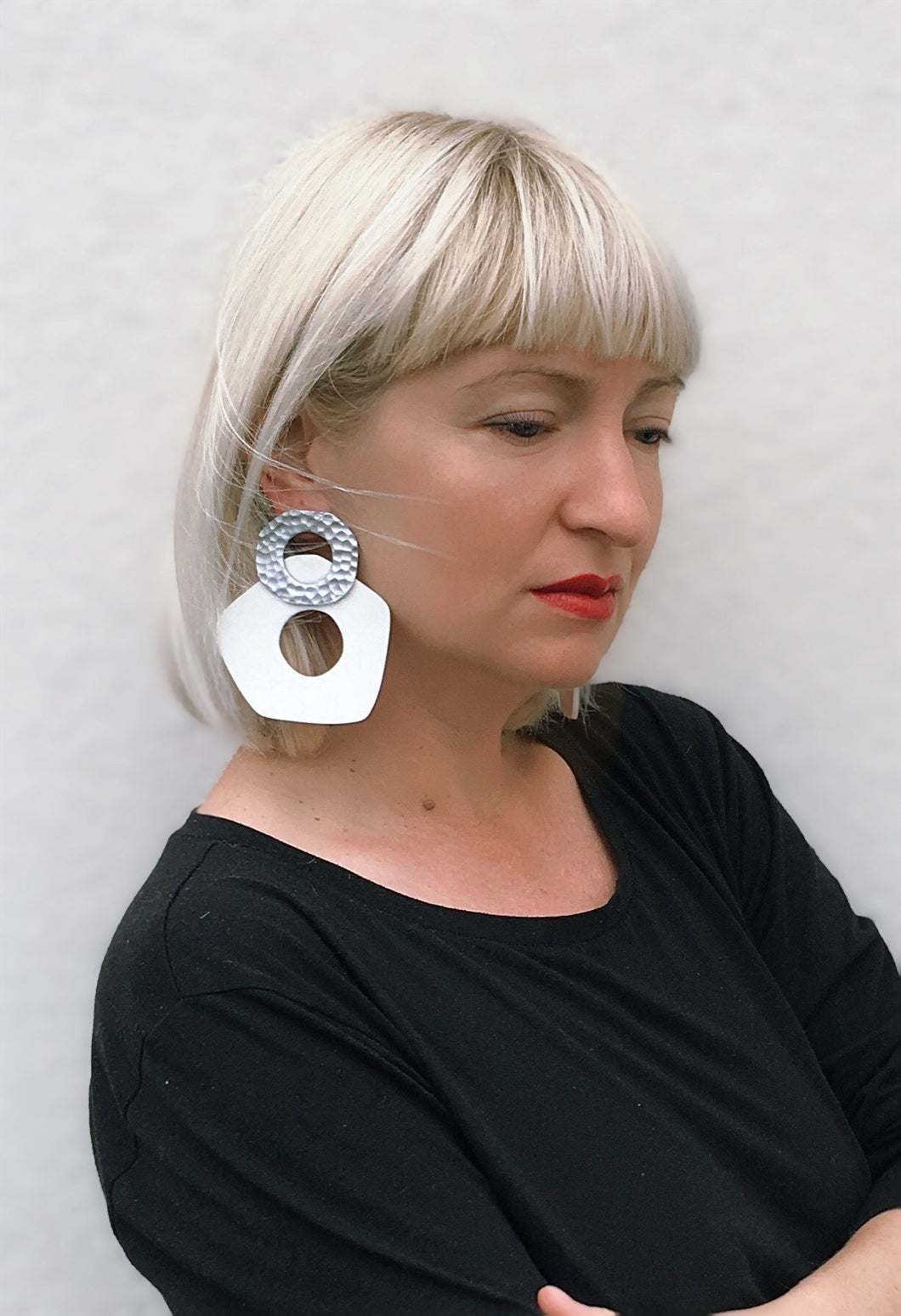Five-Finger Hoop Earrings/ Silver+White