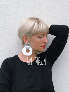 Five-Finger Hoop Earrings/ Silver+White